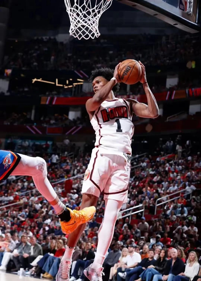 九游娱乐APP入口-哈登技术犯规送分，海港主帅怒摔战术板！！的简单介绍