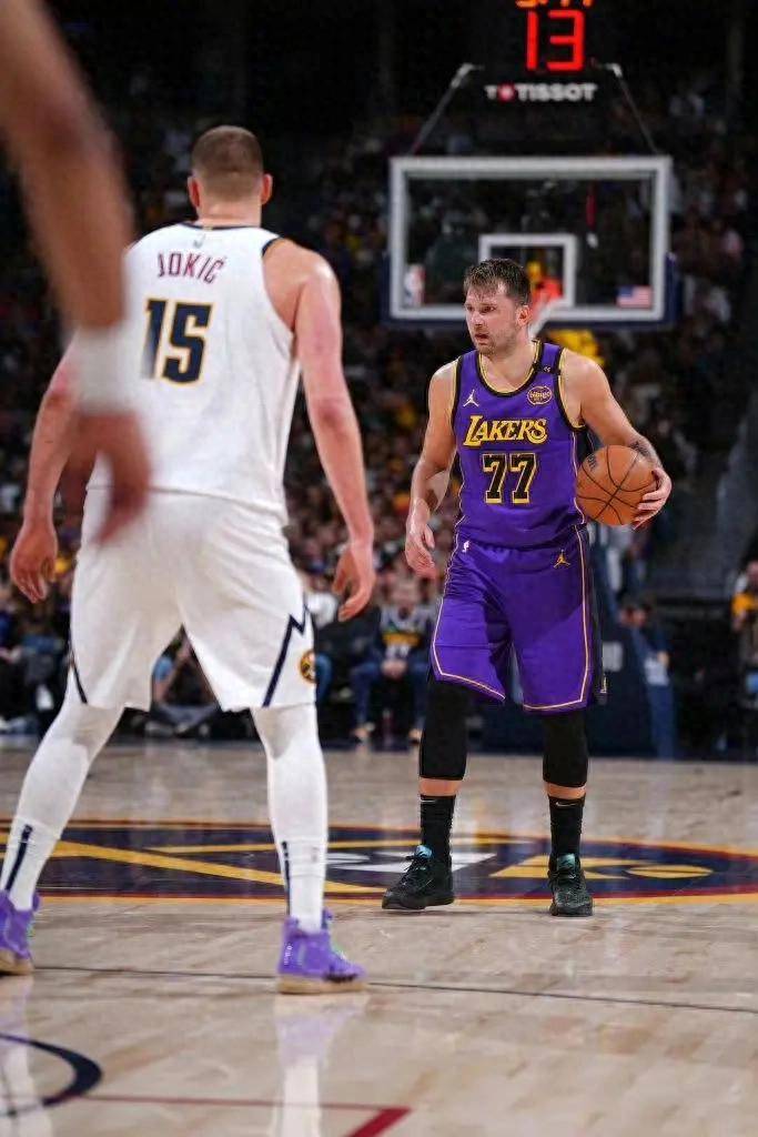 九游娱乐官方平台-东契奇官方宣布重返赛场新规，皇家马德里引发争议！引发球迷热议的简单介绍